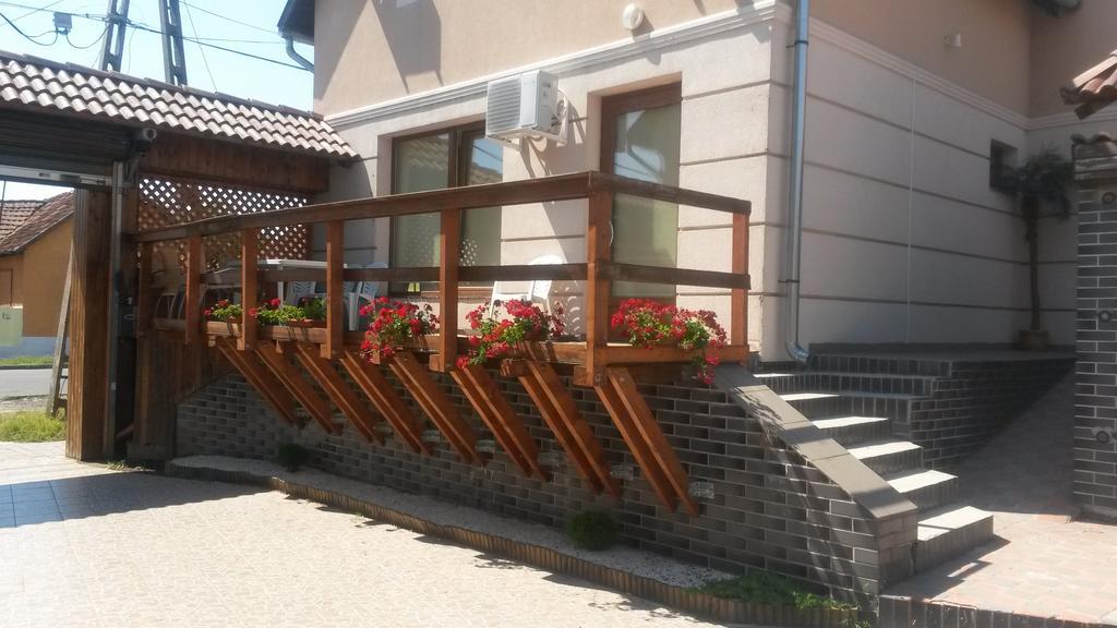 Abszolut Hotel Es Panzio Nyírbátor Kamer foto